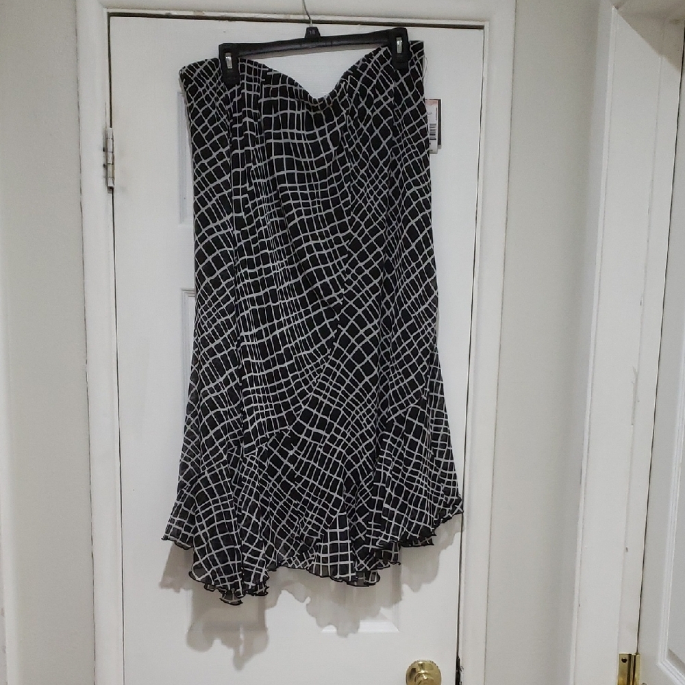 Sears Black and White Asymmetrical Skirt